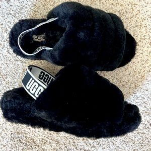 UGG Fluff Yeah Slippers/Sandals NWOT!
